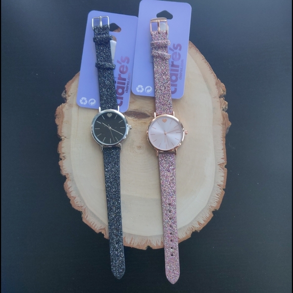 🎁Bundle to save more!!🎁 Girls Watch - Black - Picture 1 of 1